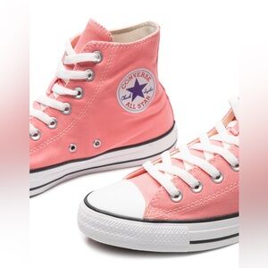 Converse Coral High-Top Sneakers Size 9